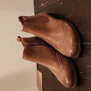 Vionic Brown Ankle Boots